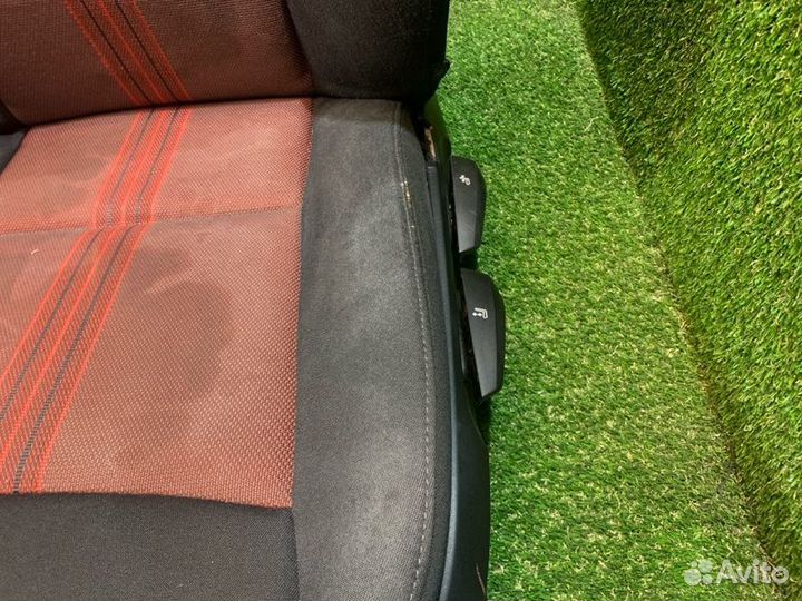 Комплект сидений BMW X1