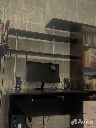 Компьютерный стол