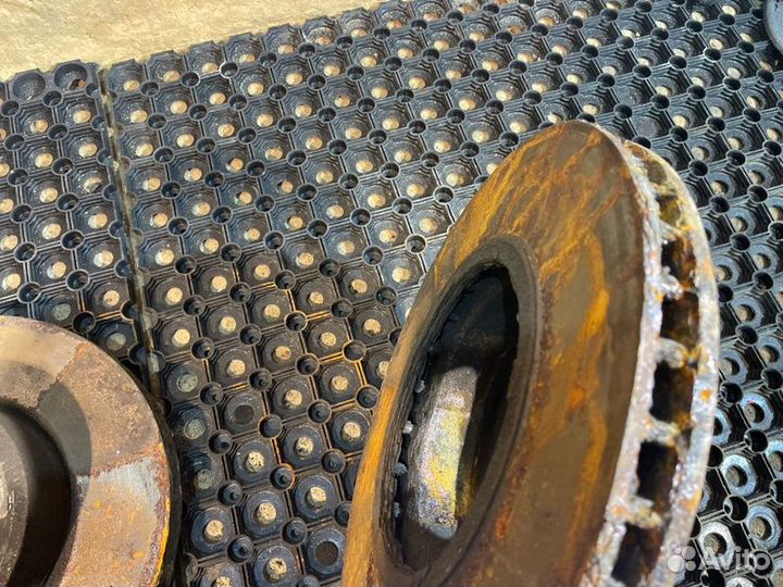 Диск тормозной передний Bmw 5 E60 N52B30 AF 2005