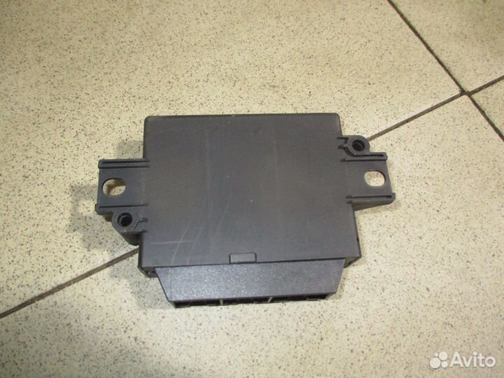 Блок управления парктроником VW Jetta 6 (1B)