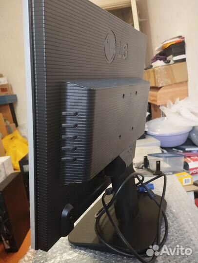 Монитор LG Flatron 19