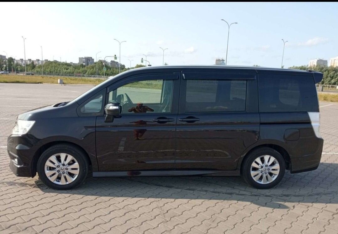 Honda Stepwgn: фото владельца