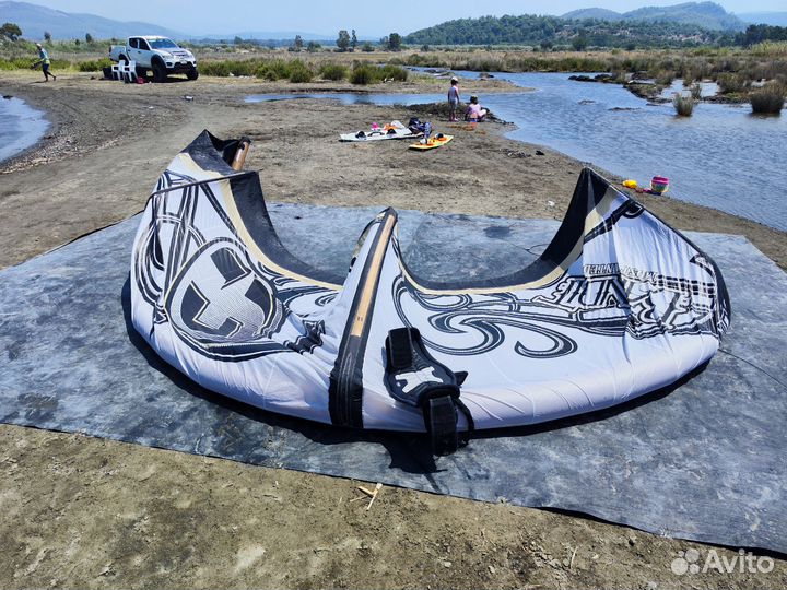 Кайтсерфинг кайт f one 11m