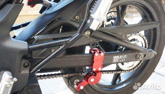 Универсальный натяжитель цепи мотоцикла