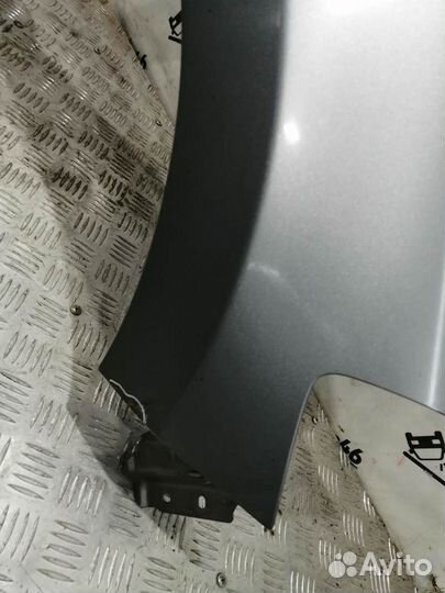 Крыло переднее правое Nissan Tiida C11