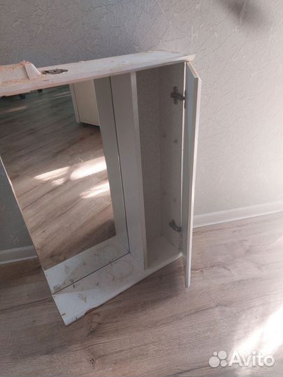 Зеркало шкаф в ванную с подсветкой