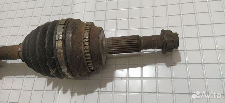 Полуось передняя левая Toyota Camry V40