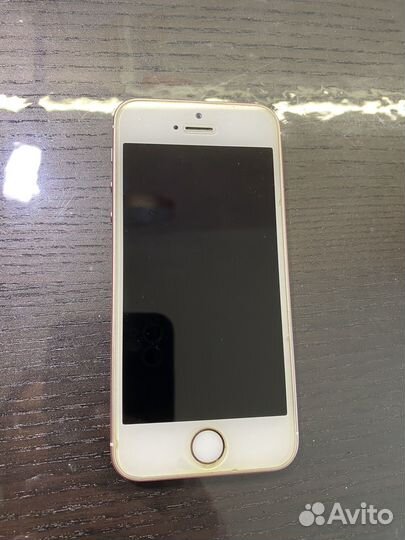 iPhone SE, 32 ГБ