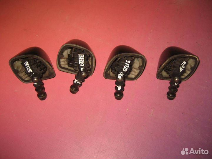 Форсунка омывателя фар бмв Е53 Х5