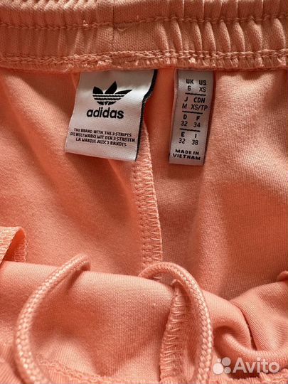 Женский спортивный костюм adidas