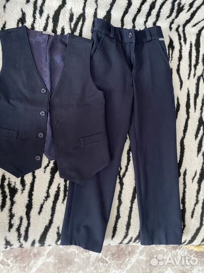 Школьные брюки и жилет для мальчика 128