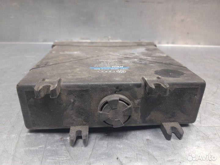 Блок управления двигателем Audi 80/90 B3