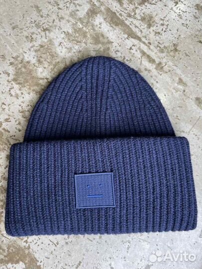 Мужская шапка acne studios