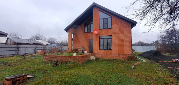 Дом 174 м² на участке 9 сот.