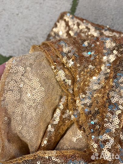 Скатерть новогодняя золотая с пайетками 120х170