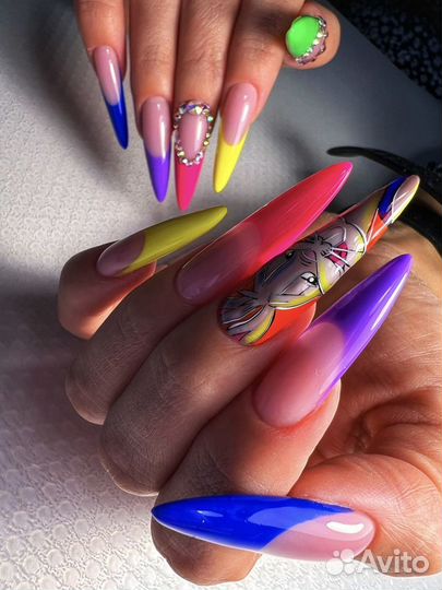 Наращивание и покрытие ногтей