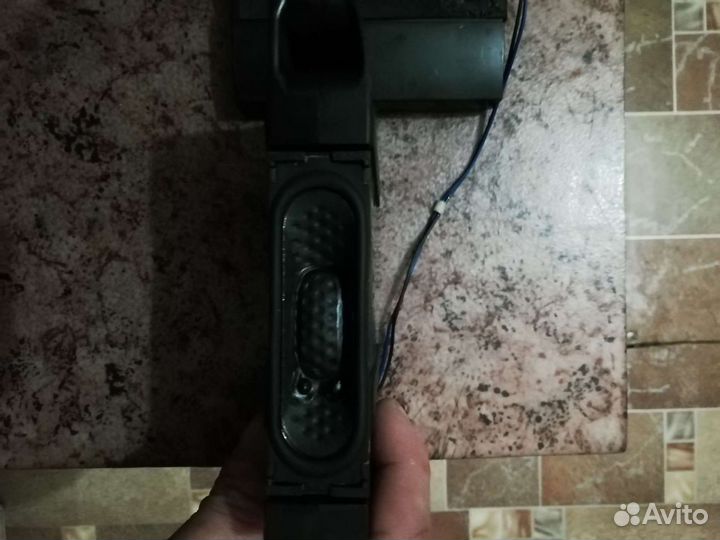 Продам для телевизора на LG LF562U два динамика