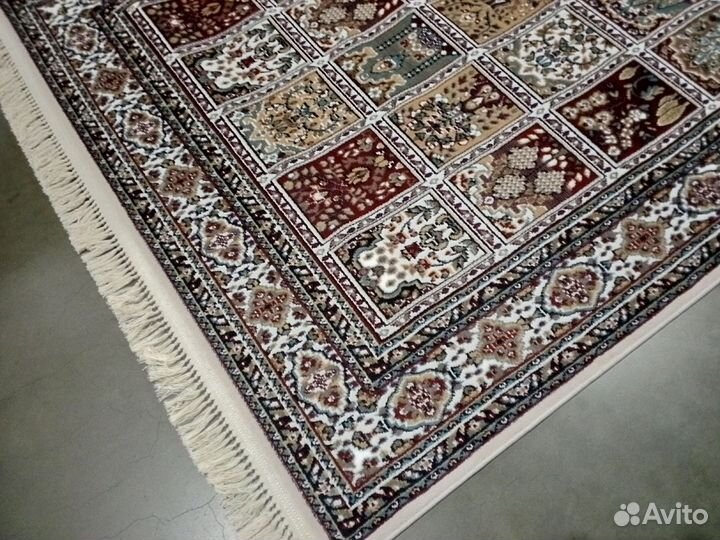 Ковер размером : 2.40х3.40 (№ 25218) новый