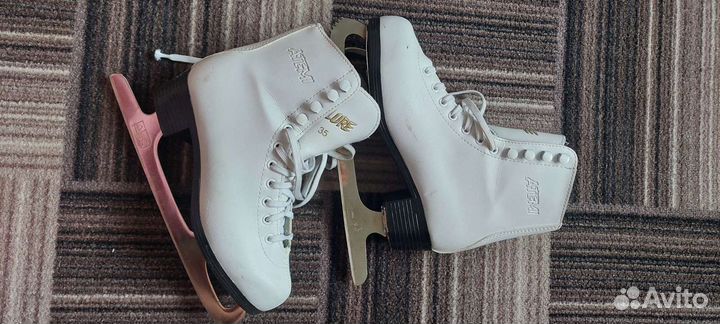 Коньки фигурные