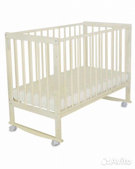 Детская кроватка с матрасом