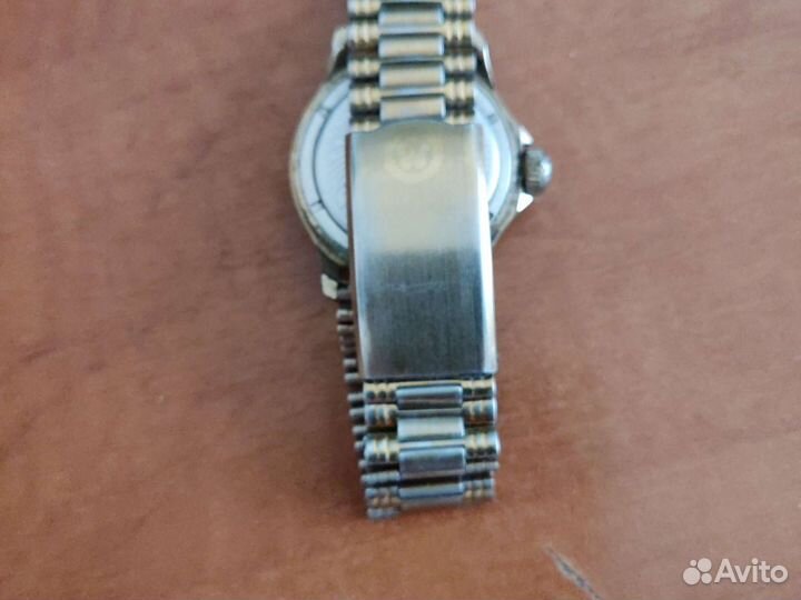 Часы Восток