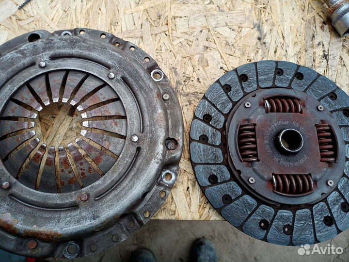 Запчасти на passat б3