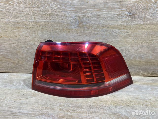 Фонарь задний правый VW Passat B7 Арт. 110047