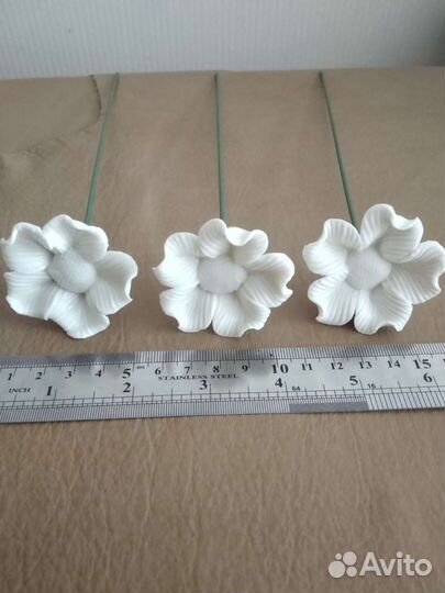 Цветы из фарфора