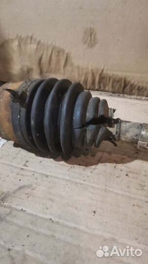 Привод передний левый Opel Corsa