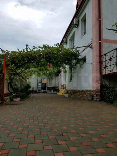 Комната 30 м² в > 9-к., 2/3 эт.