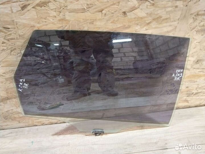 Стекло заднее правое Kia Ceed 1 ED хэтчбек