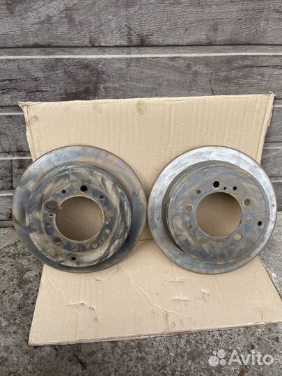 Задние тормозные диски toyota LC 200