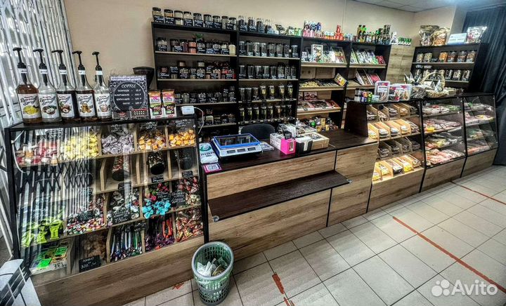 Торговое оборудование для магазинов(витрины)