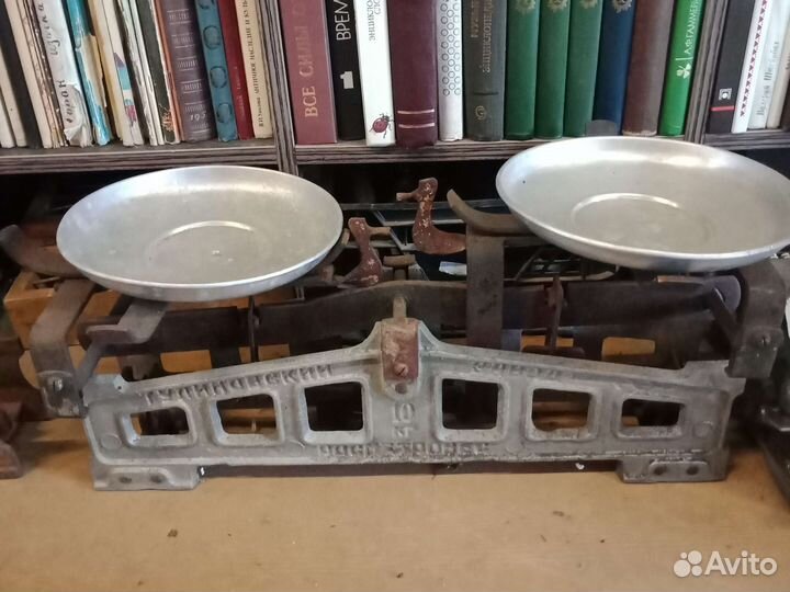 Весы с гирьками СССР