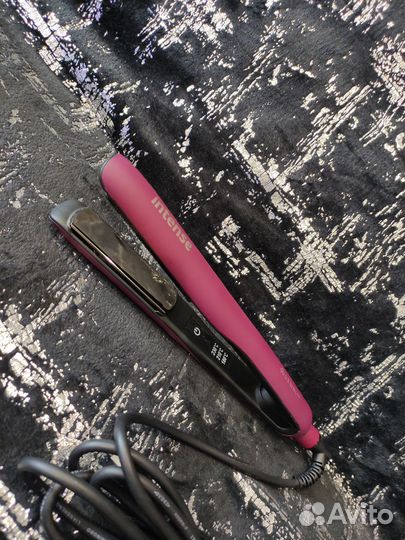 Профессиональный утюжок с титановым покрытием