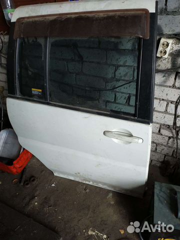 Дверь задняя сдвижная Nissan Liberty