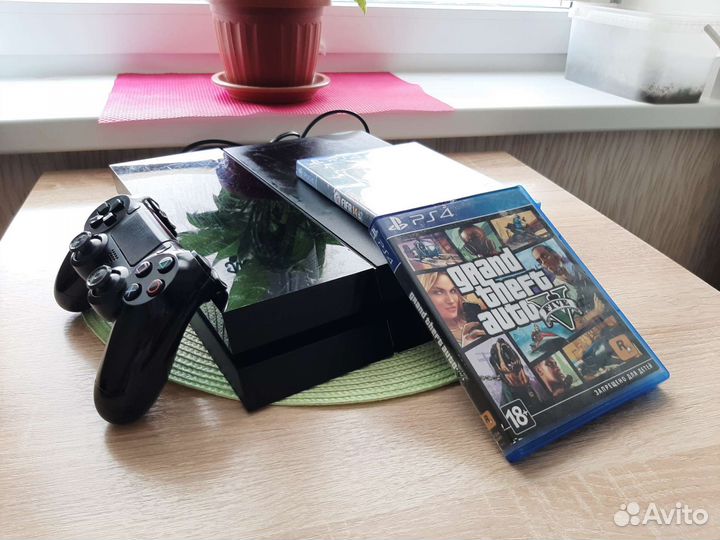 Игровая приставка PS4 Fat 500gb