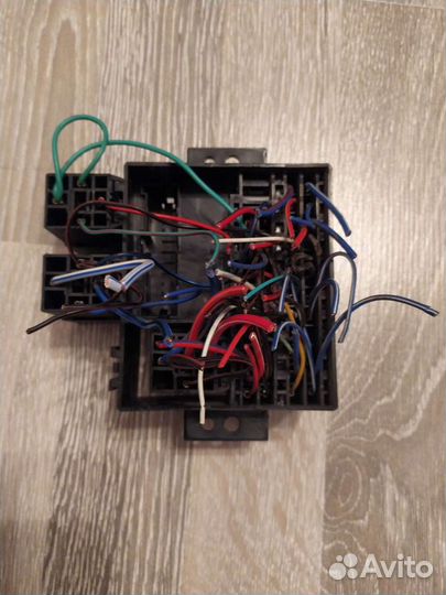 Блок предохранителей Geely MK