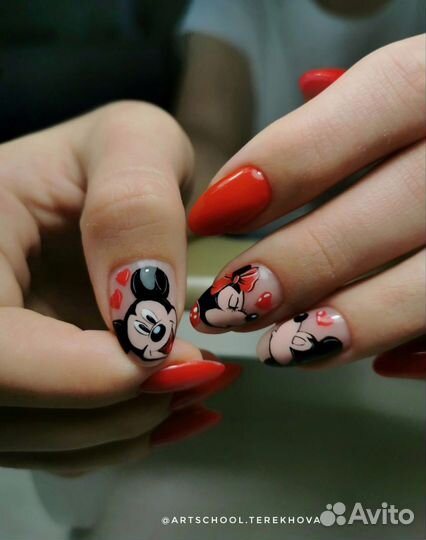 Маникюр Педикюр