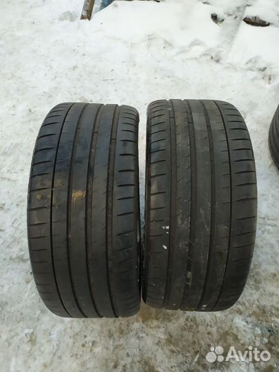 Michelin Pilot Sport 4 S 235/35 R20 V