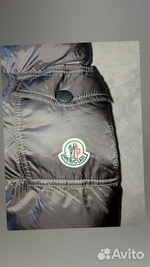 Пуховик Moncler