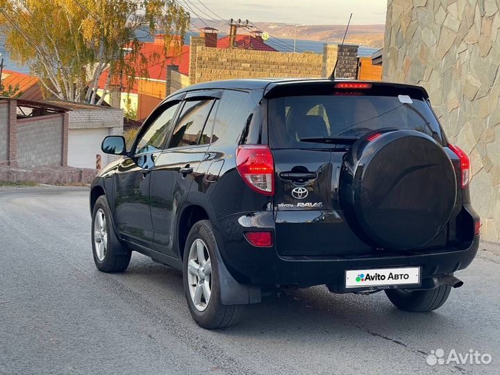 Toyota RAV4 2.0 AT, 2006, 277 000 км