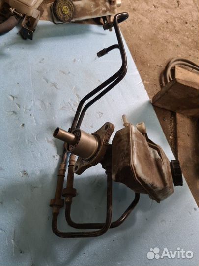 Главный тормозной цилиндр Ford Focus 2 kkda 2008