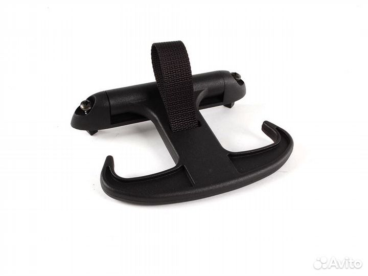 Полезная вещь - удобный крюк в багажник для сумок