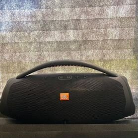 Колонка JBL: музыку слышать, а не видеть