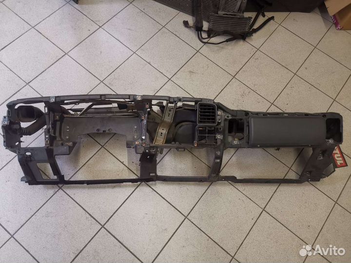 Торпедо с воздуховодом chevrolet tahoe GMT 840