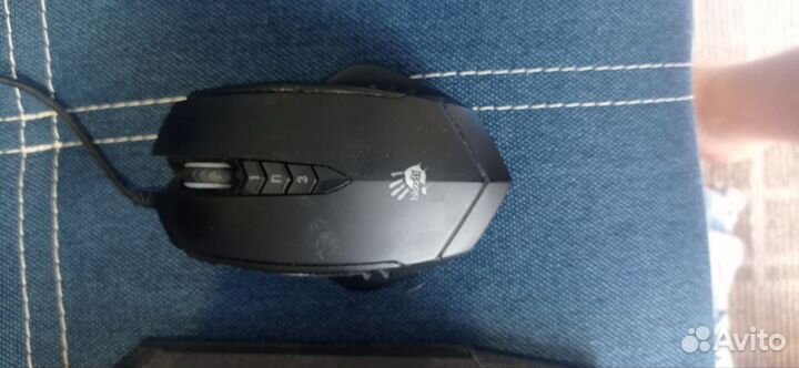 Игровая клавиатура и мышь