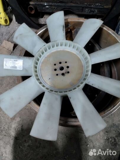 Запчасти на мерседес т1