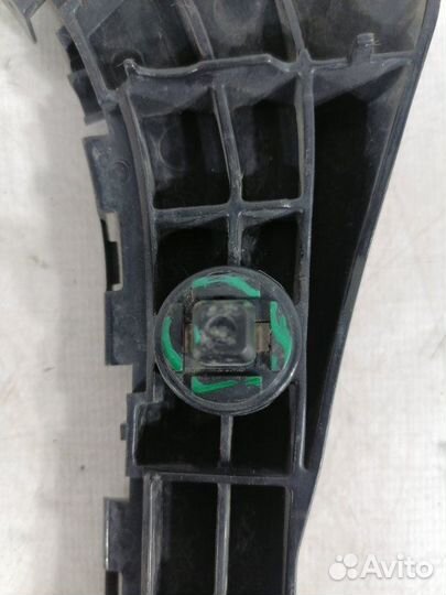 Крепление бампера переднее Toyota Allion ZRT265