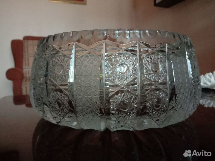 Ваза хрустальная